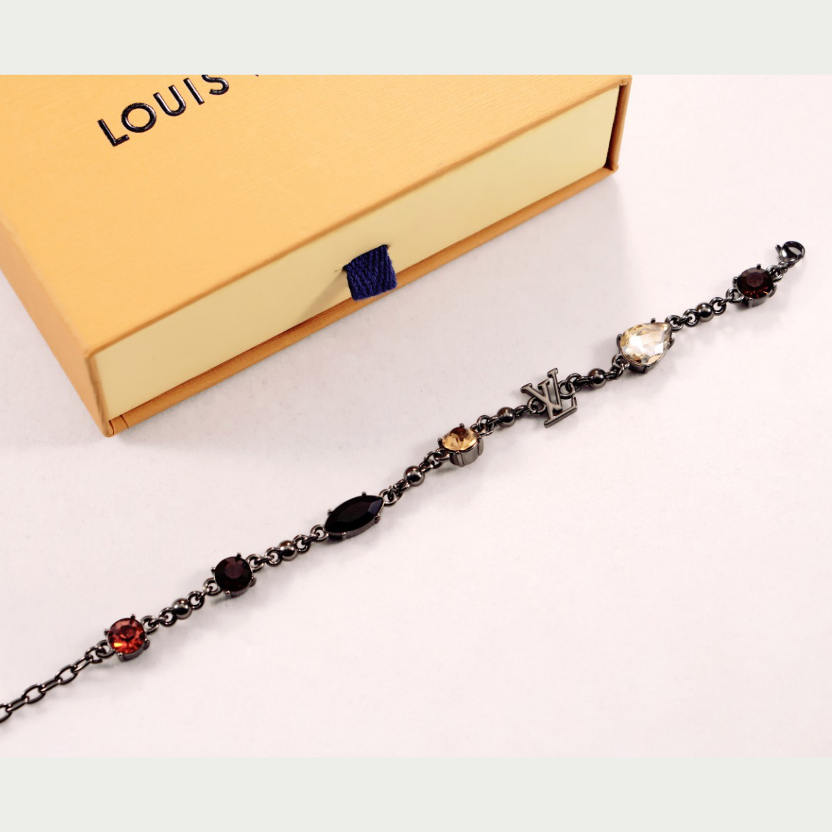 Louis Vuitton LV Light Bracelet   M1204A - EUR FASHION