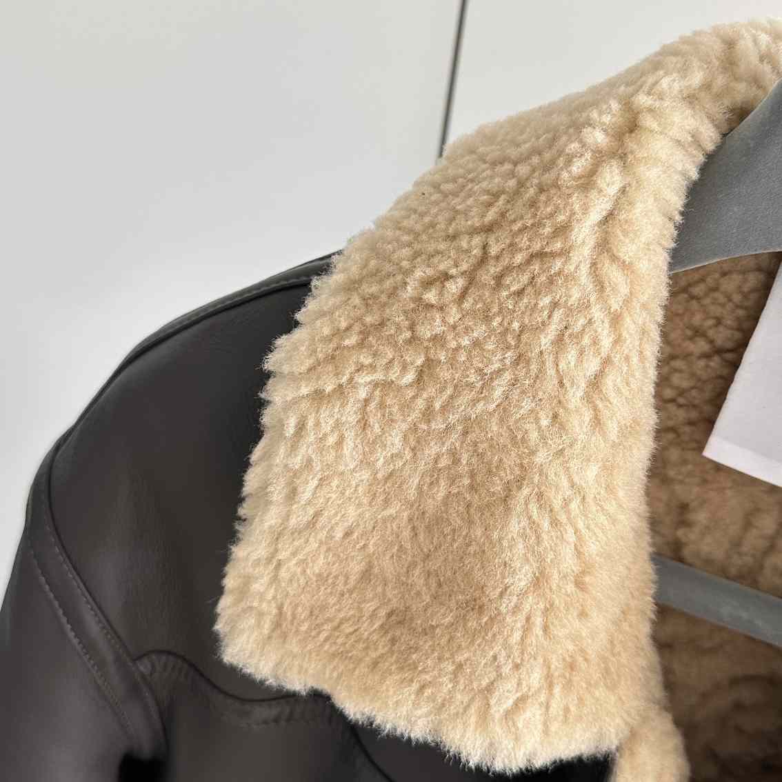 Moschino 'Hug Me' Lederjacke<br>
 - EUR FASHION