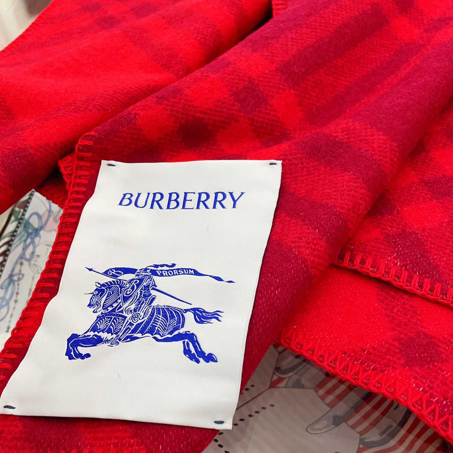 Burberry Kariertes Wolldecken-Cape<br>
 - EUR FASHION