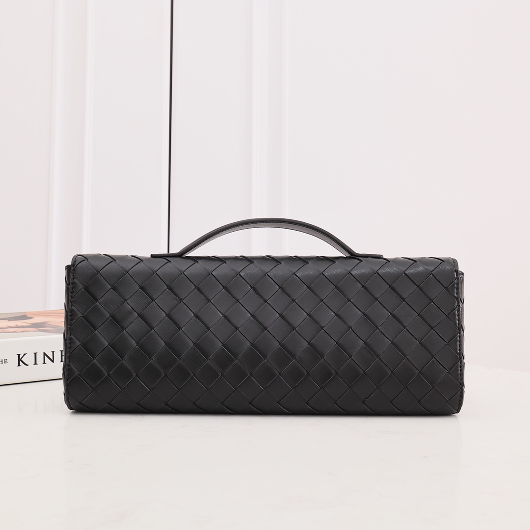 Bottega Veneta Long Clutch Andiamo With Handle - EUR FASHION