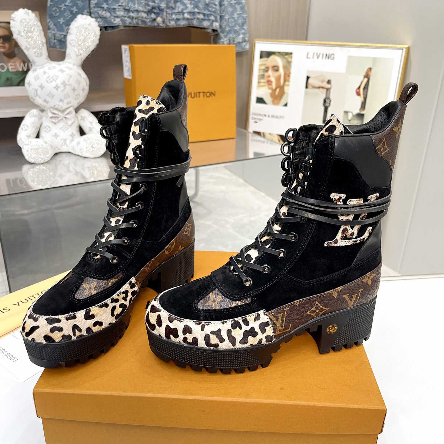 Louis Vuitton Laureate Platform Wüstenstiefel<br>
 - EUR FASHION