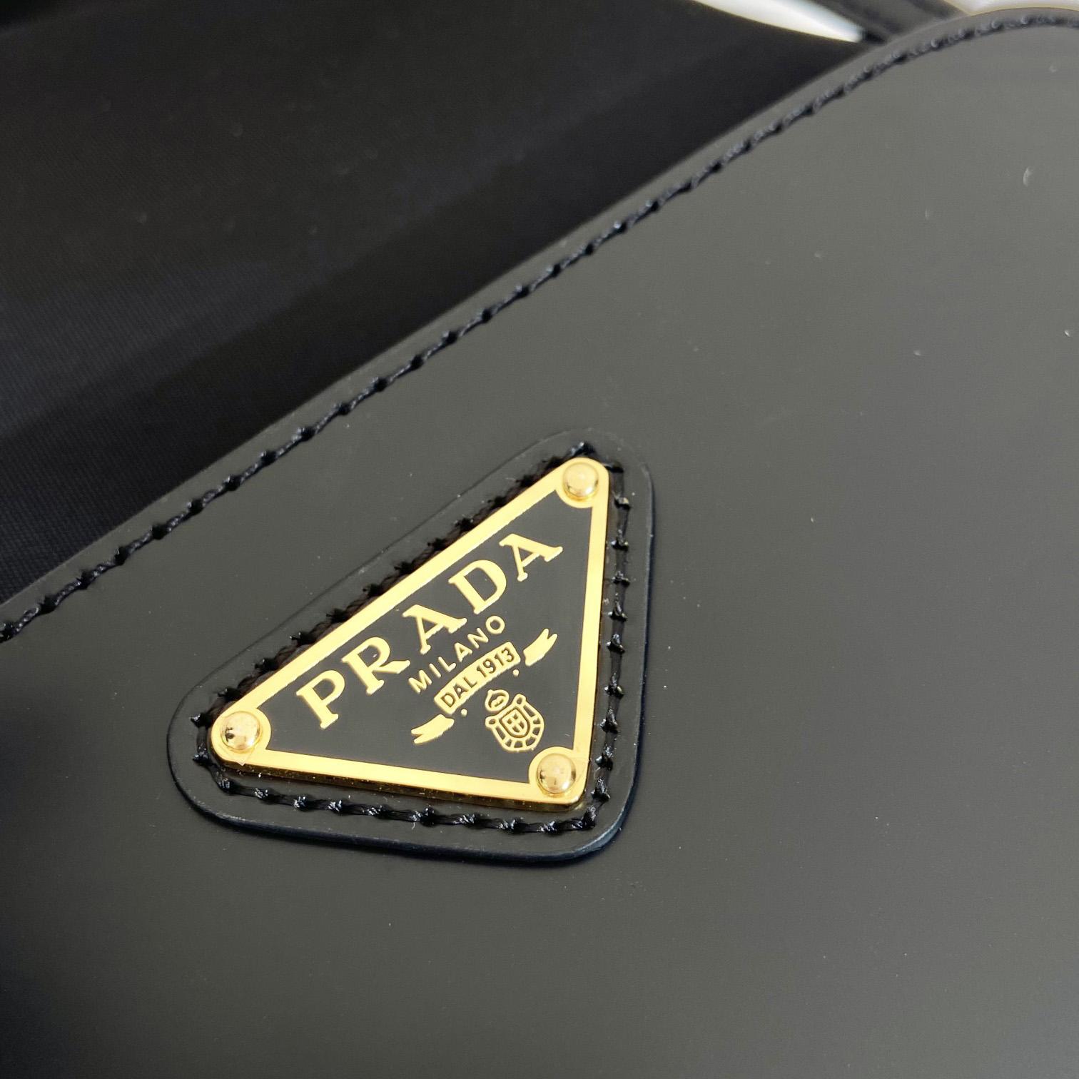 Prada Duet Re-Nylon und gebürstete Beuteltasche<br>
 - EUR FASHION