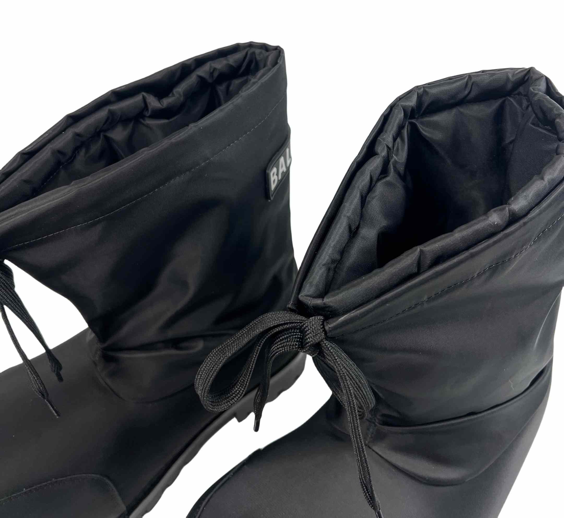 Balenciaga – Alaska – Niedriger Stiefel aus schwarzem Nylon<br>
 - EUR FASHION