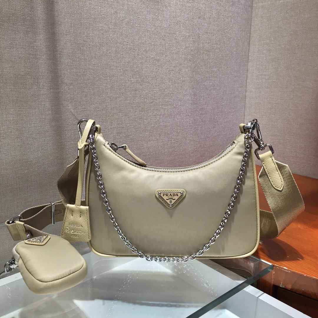 Prada Re-Edition 2005 Basttasche (22-12-6 cm)<br>
 - EUR FASHION