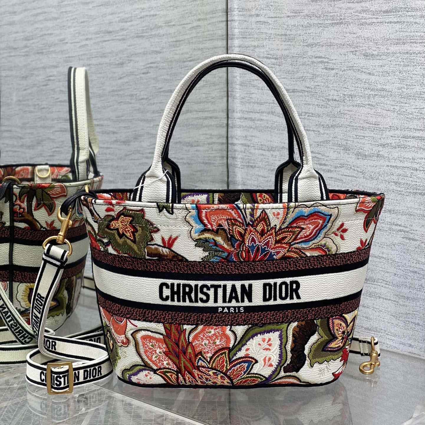 Dior Hutkorbtasche<br>
 - EUR FASHION