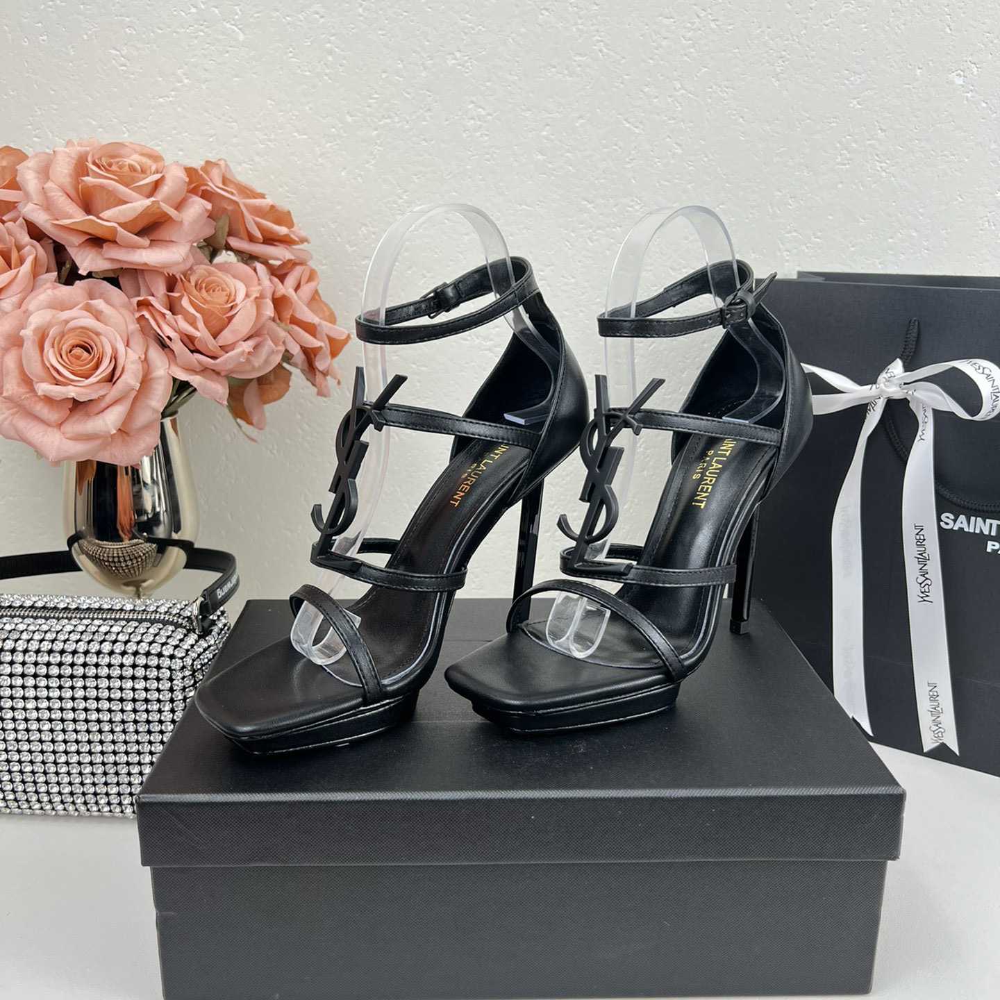 Saint Laurent Cassandra Sandalen<br>
 - EUR FASHION