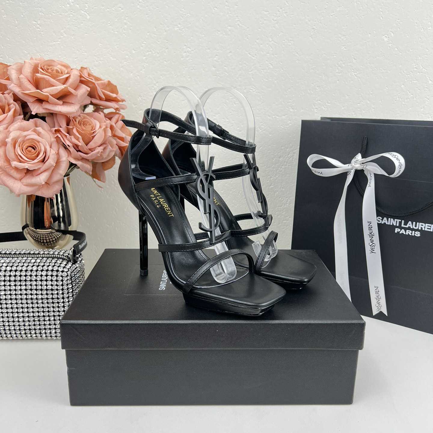 Saint Laurent Cassandra Sandalen<br>
 - EUR FASHION