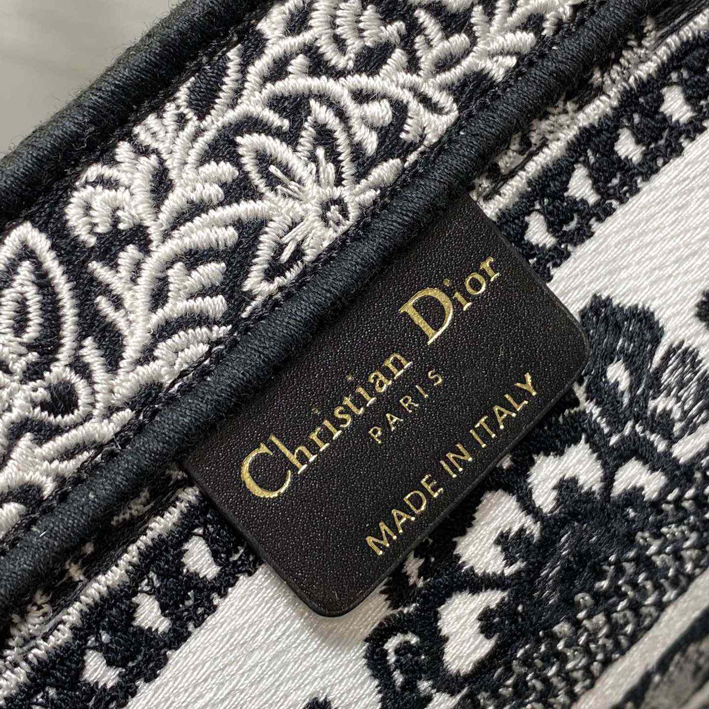 Dior Hutkorbtasche<br>
 - EUR FASHION