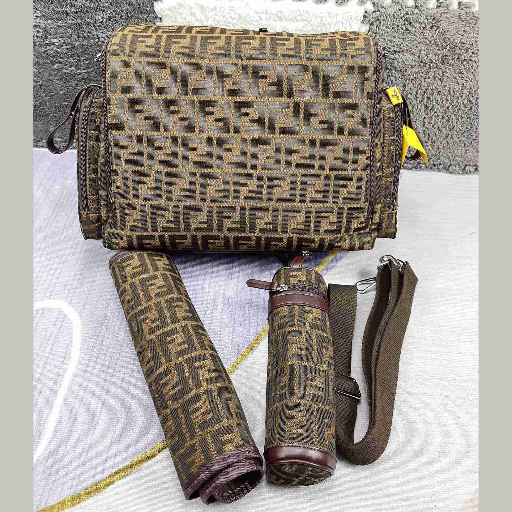 Fendi Müttertaschen 42*32*15cm<br>
 - EUR FASHION