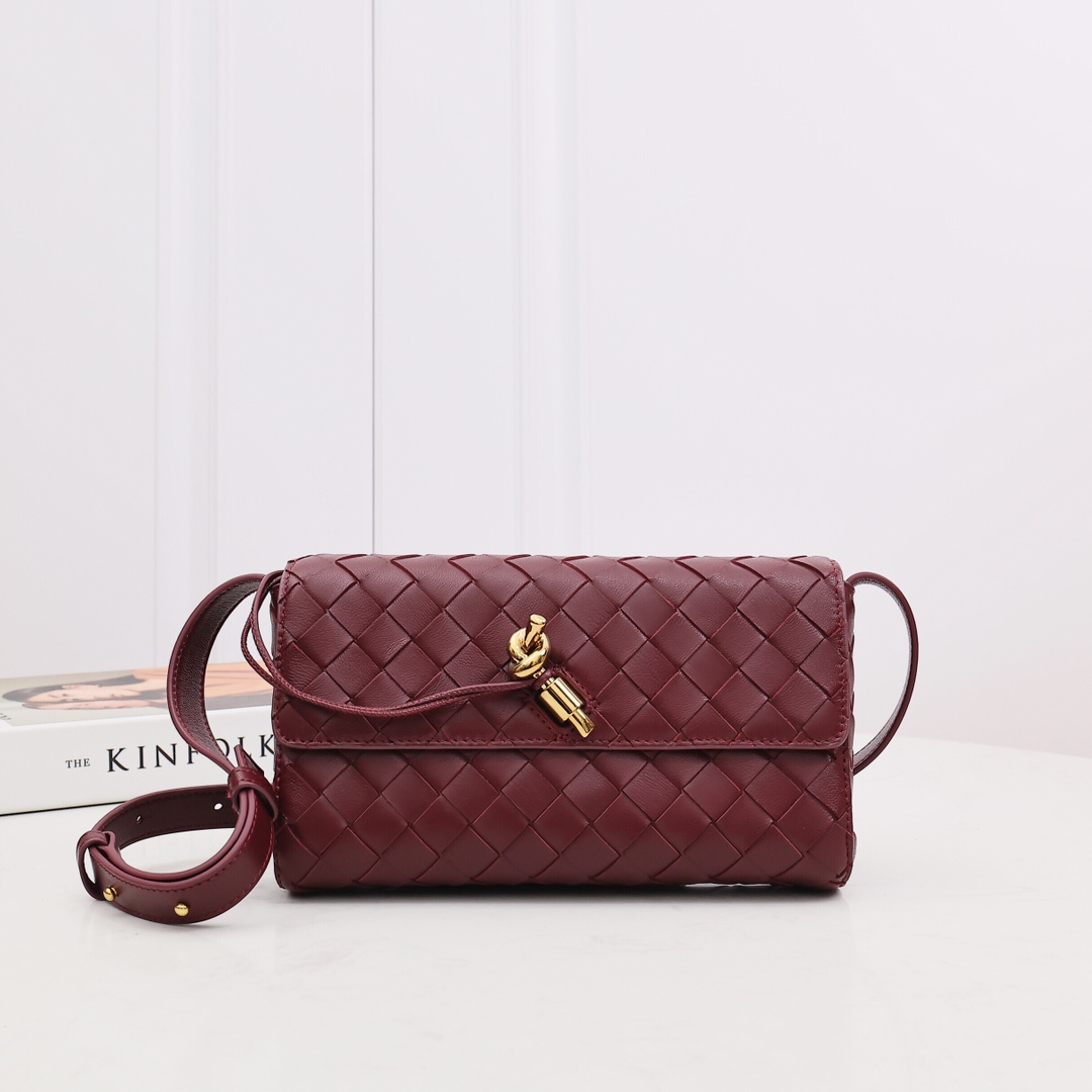 Bottega Veneta Mini Andiamo Umhängetasche<br>
 - EUR FASHION