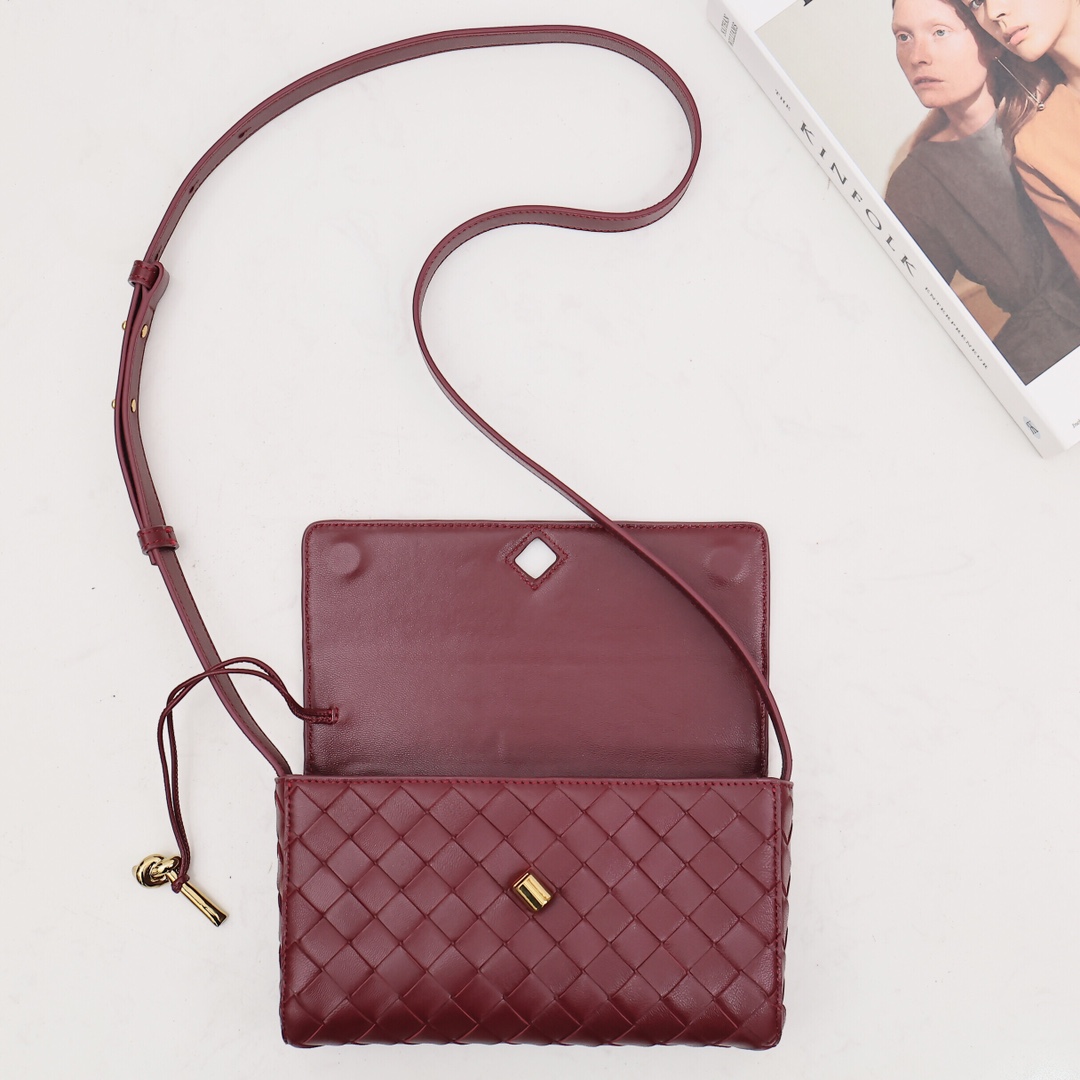 Bottega Veneta Mini Andiamo Umhängetasche<br>
 - EUR FASHION