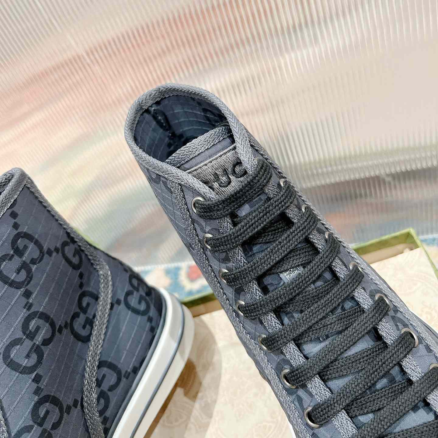 Gucci Tennis 1977 High-Top-Sneaker (in britischer Größe)<br>
 - EUR FASHION