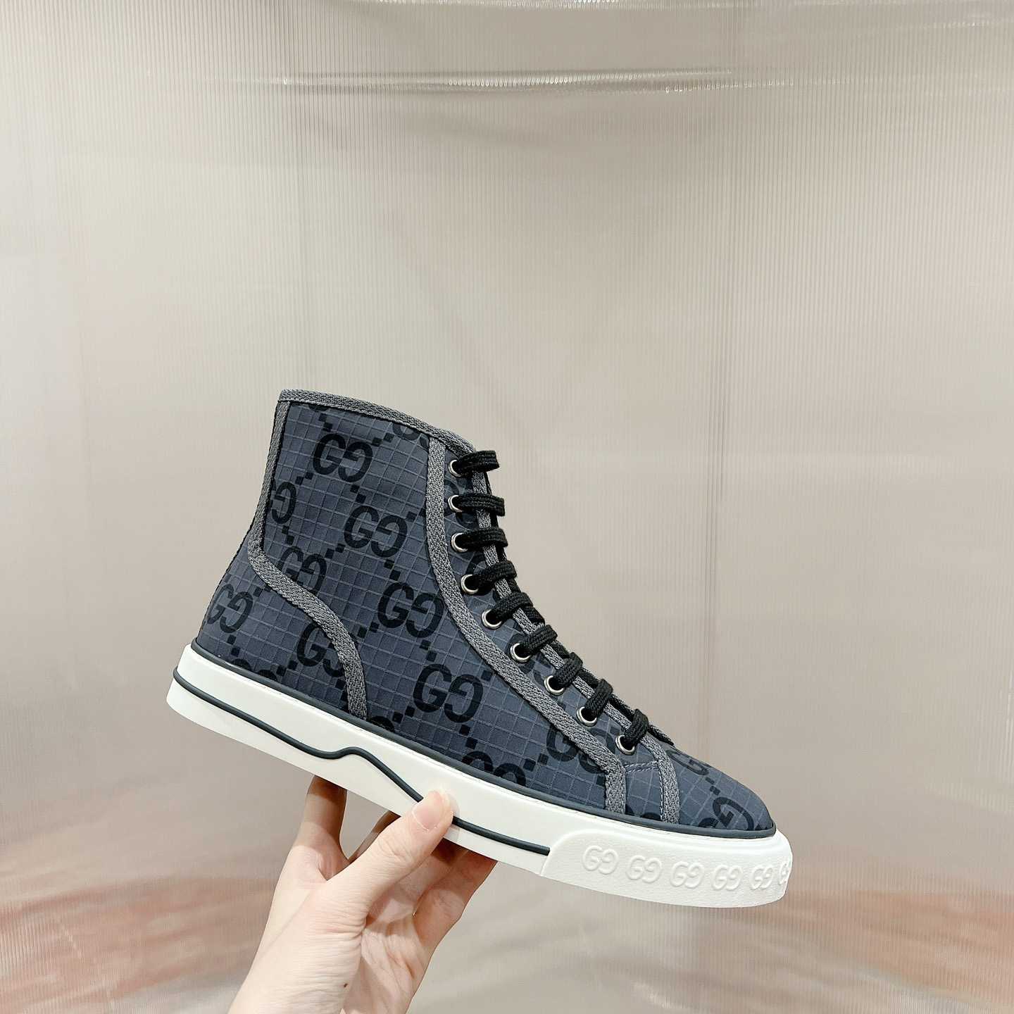 Gucci Tennis 1977 High-Top-Sneaker (in britischer Größe)<br>
 - EUR FASHION