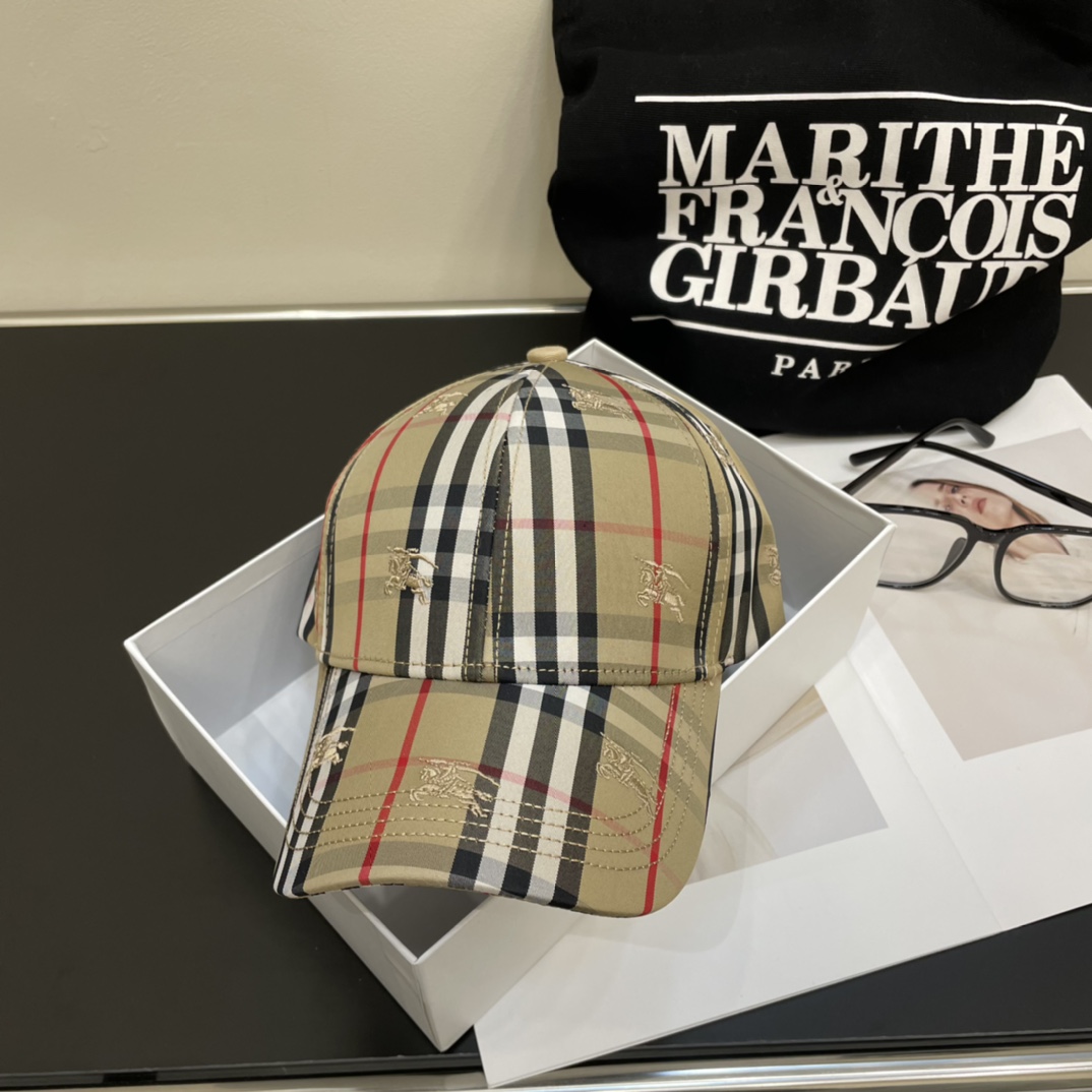 Burberry Baseball Cap - EUR FASHION