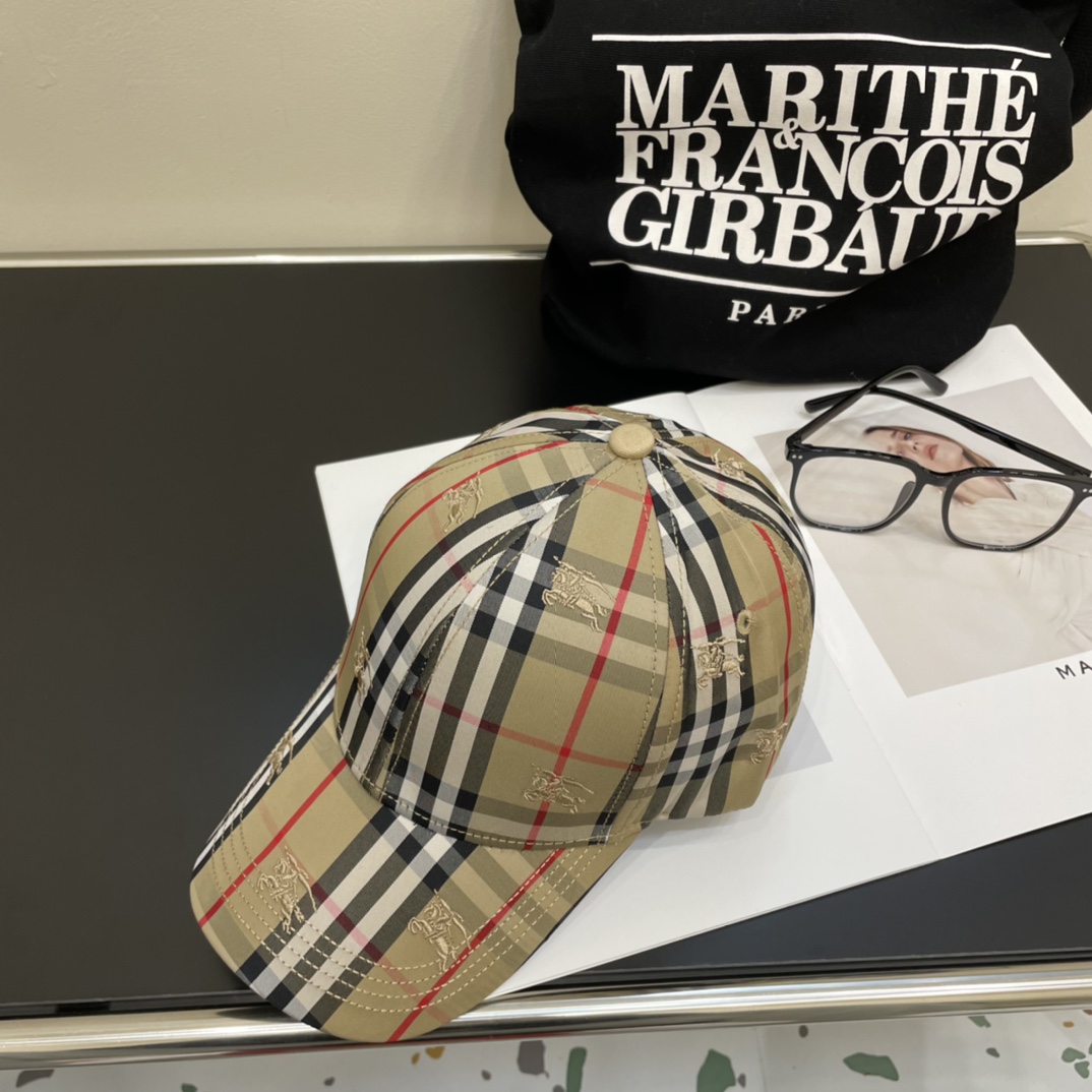 Burberry Baseball Cap - EUR FASHION