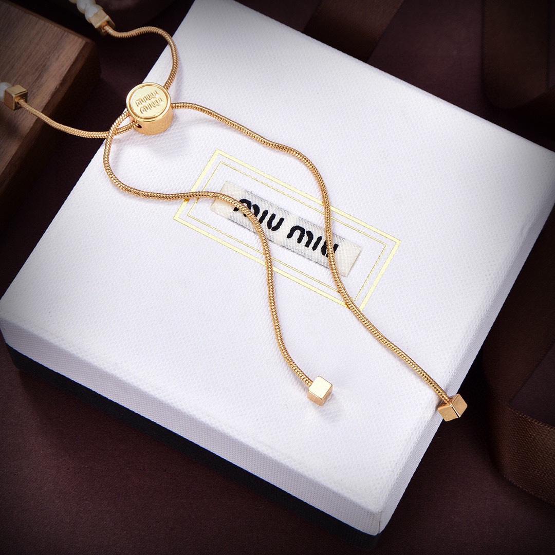 Miu Miu Logo-charm Beaded Choker Necklace - EUR FASHION