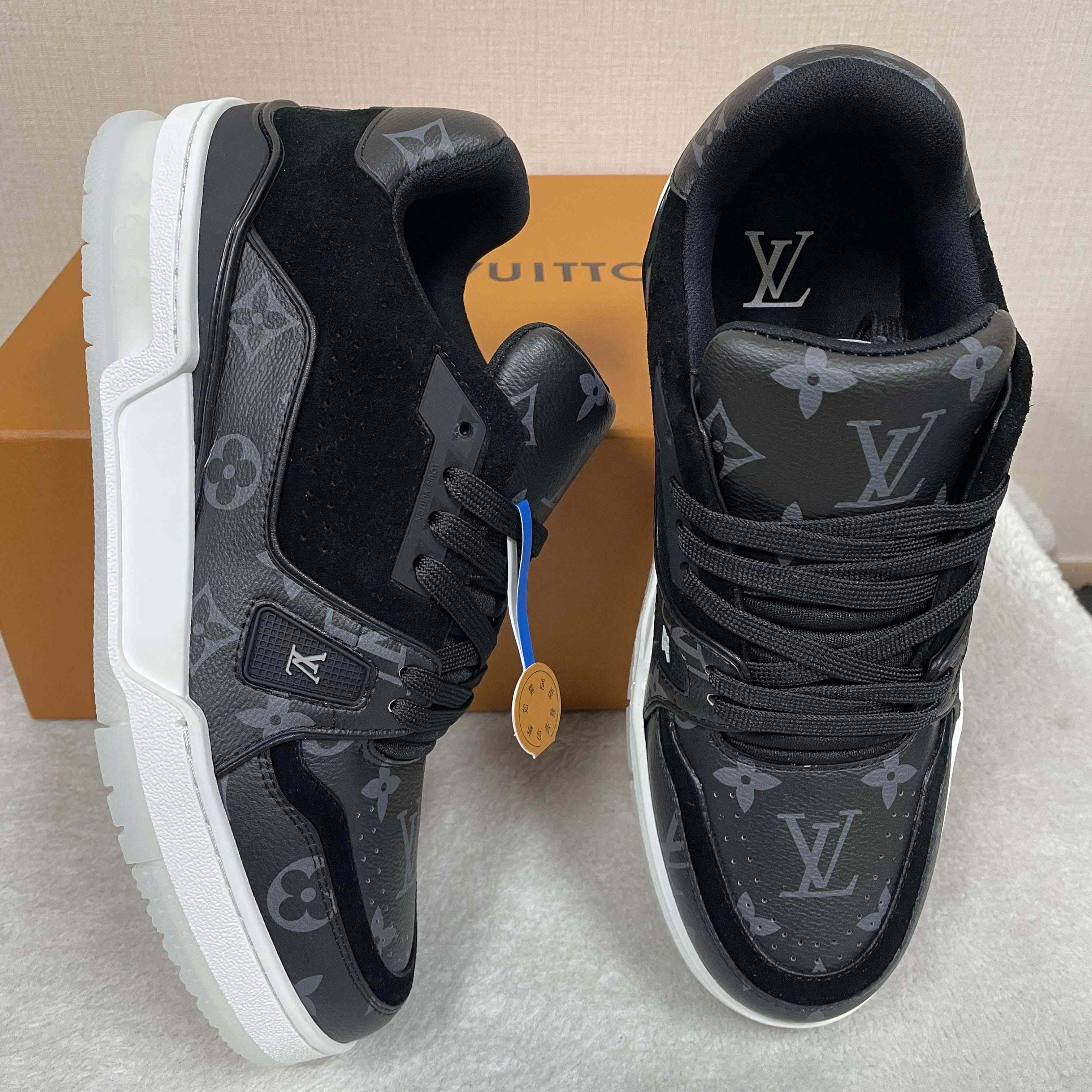 Louis Vuitton LV Trainer Sneaker  1A8PU8   - EUR FASHION