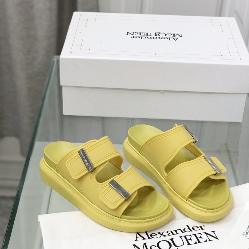 Alexander Mqueen Women's Hybrid Slide In Anise/Silver - EUR FASHION