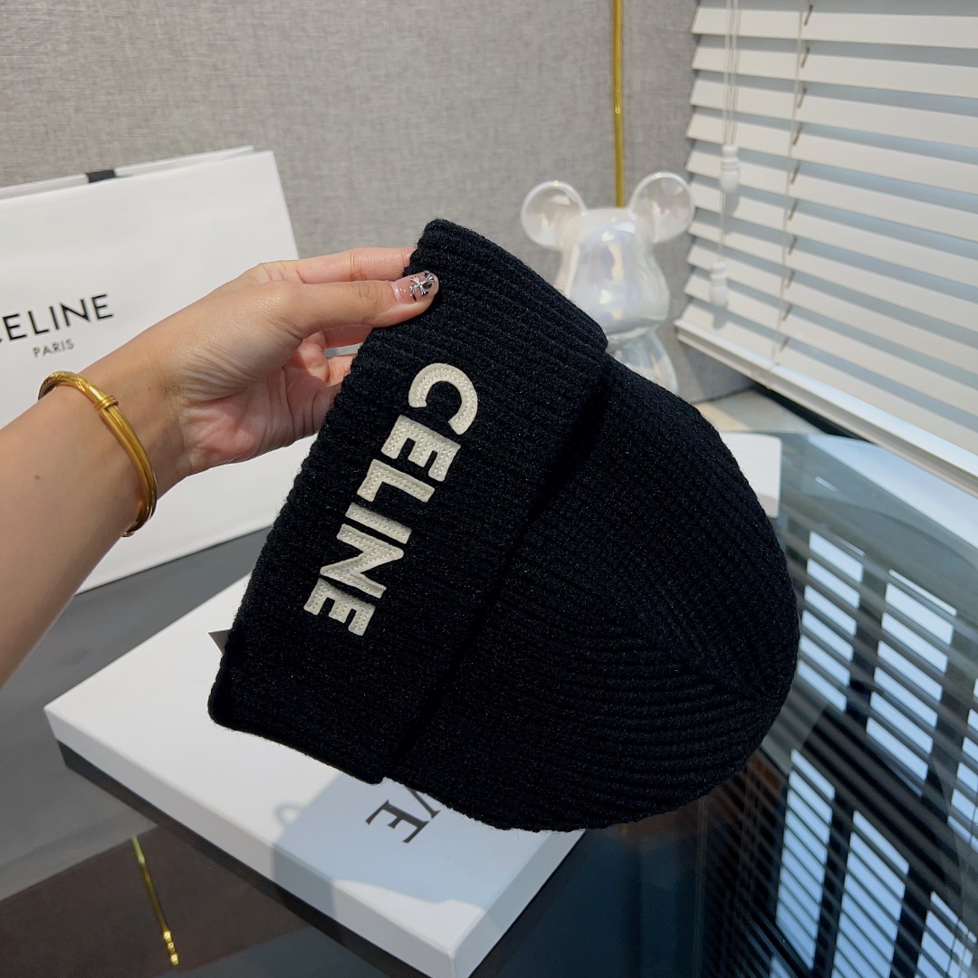 Celine  Embroidered Beanie In Ribbed Wool - EUR FASHION