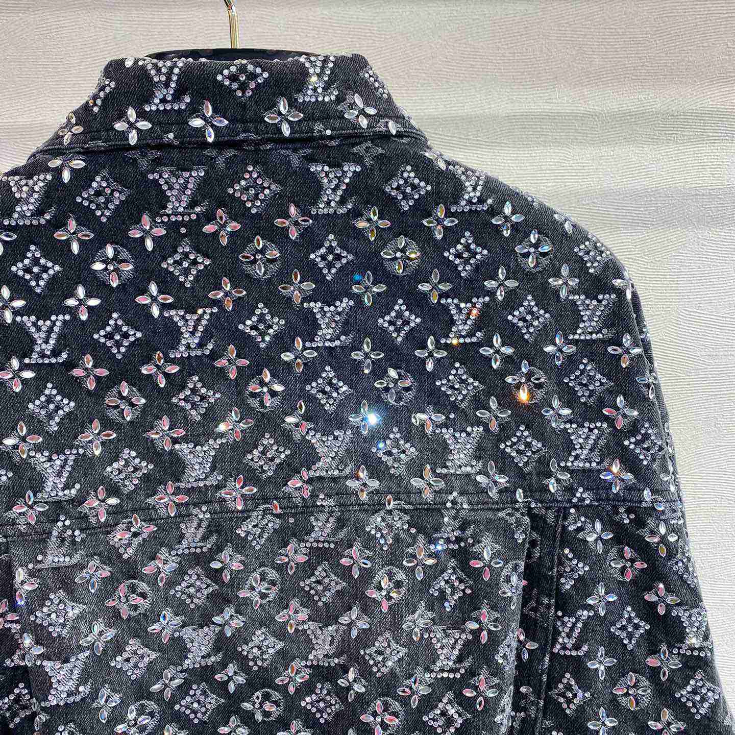 Louis Vuitton Embroidered Monogram Denim Overshirt    1ABY8X - EUR FASHION