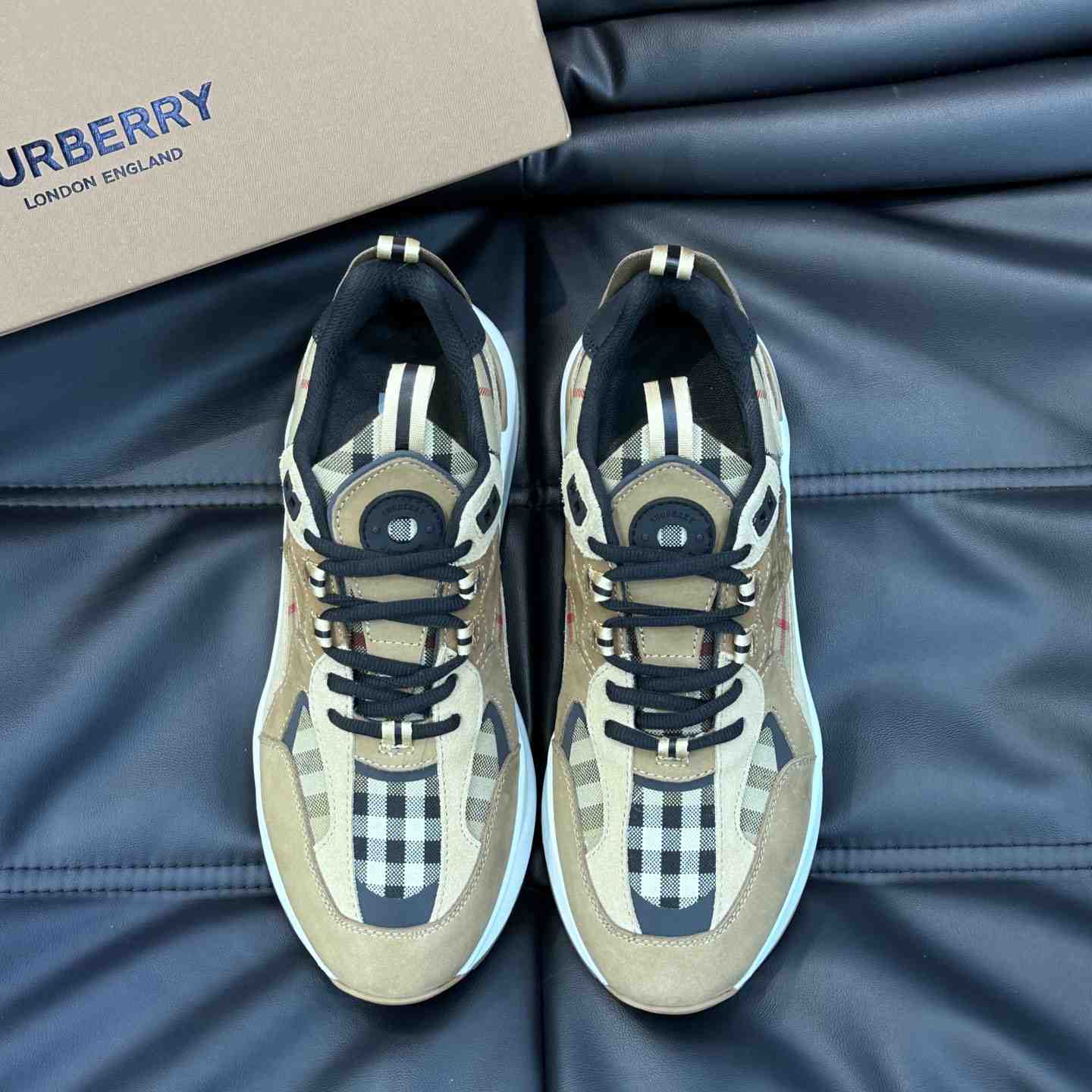 Burberry Beige Leather And Check Print Trainer - EUR FASHION