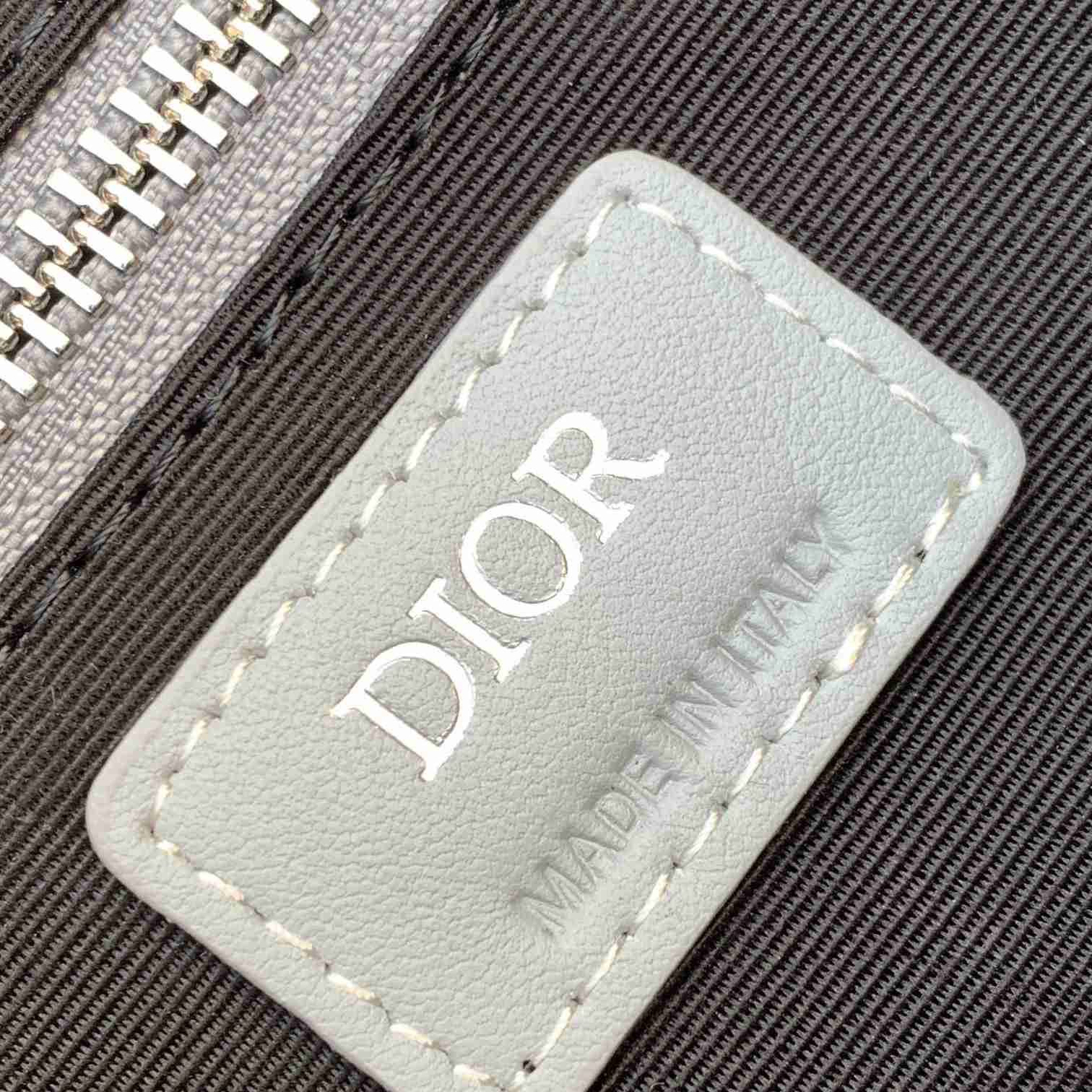 Dior Toiletry Bag - EUR FASHION