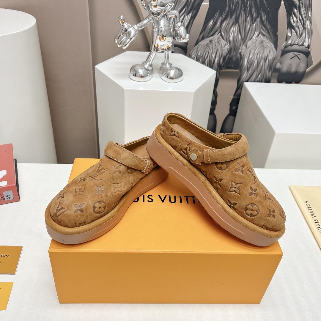 Louis Vuitton Aspen Platform Clog          1ACHWJ - EUR FASHION