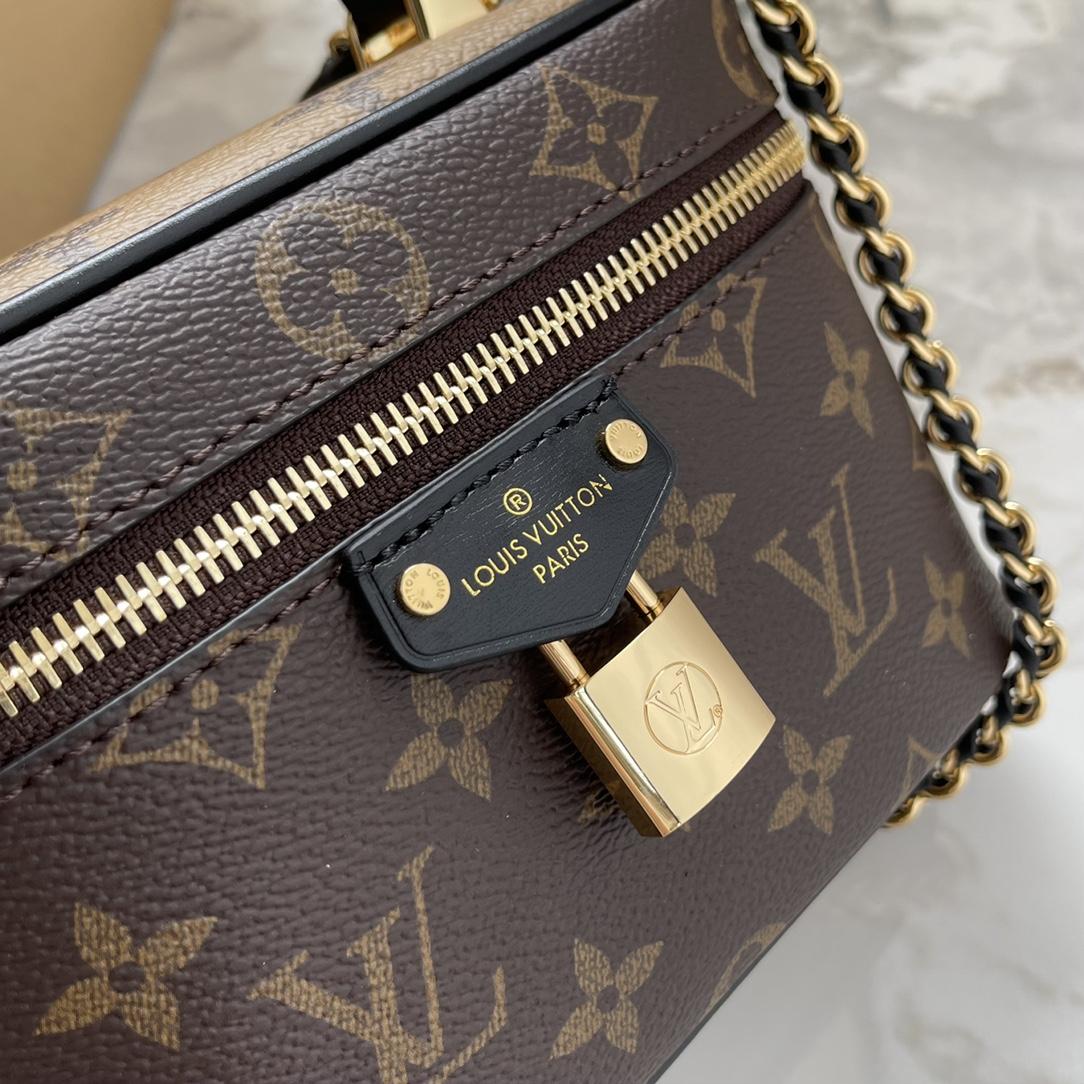 Louis Vuitton Vanity Chain Pouch    M47125 - EUR FASHION