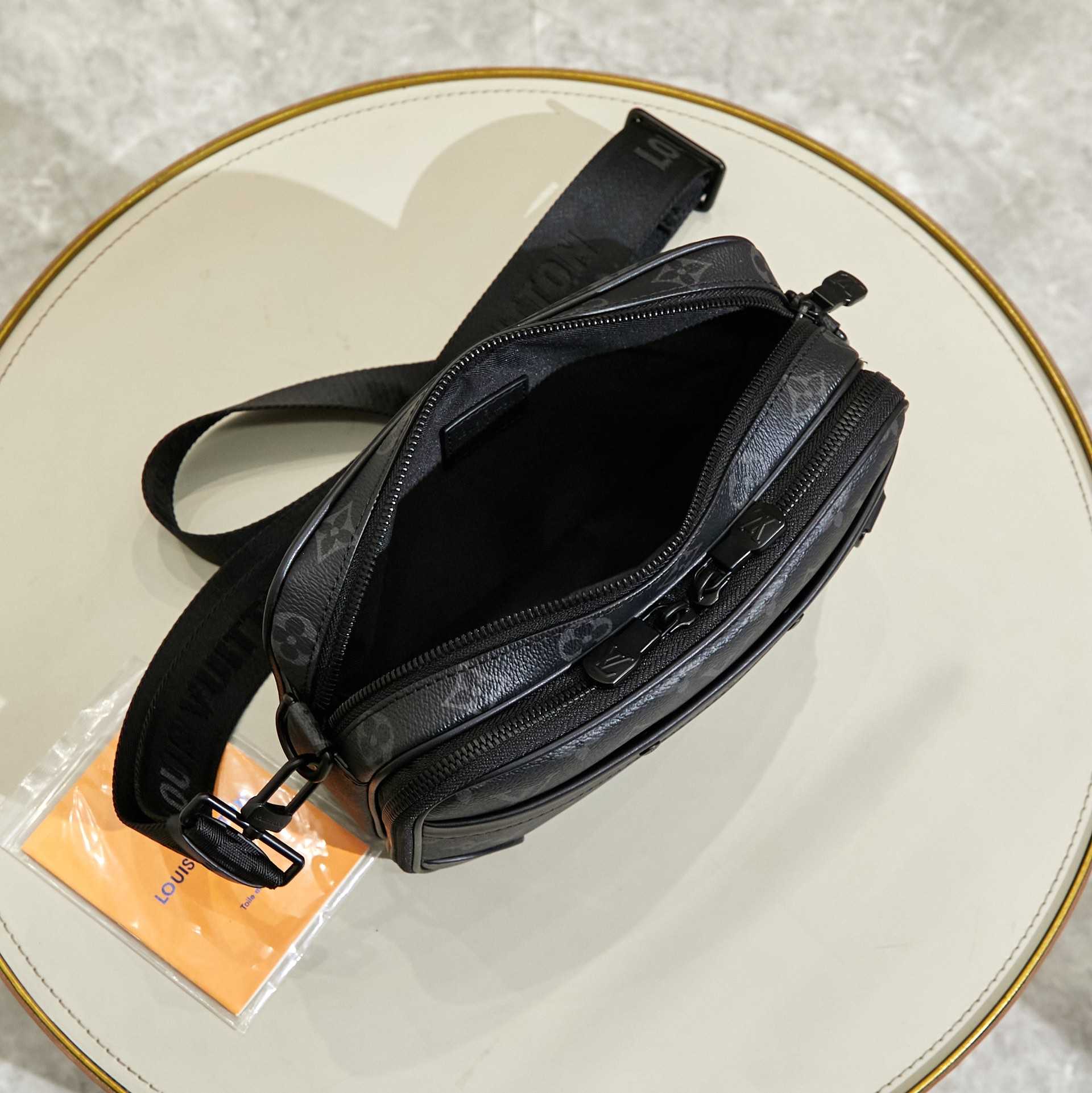 Louis Vuitton Alpha Messenger  M46955 - EUR FASHION