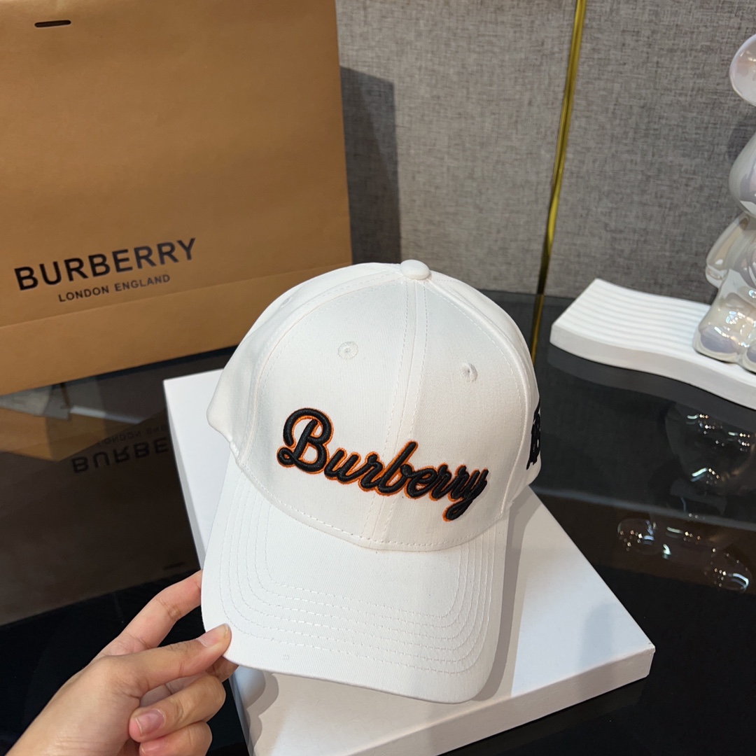 Burberry Cap - EUR FASHION