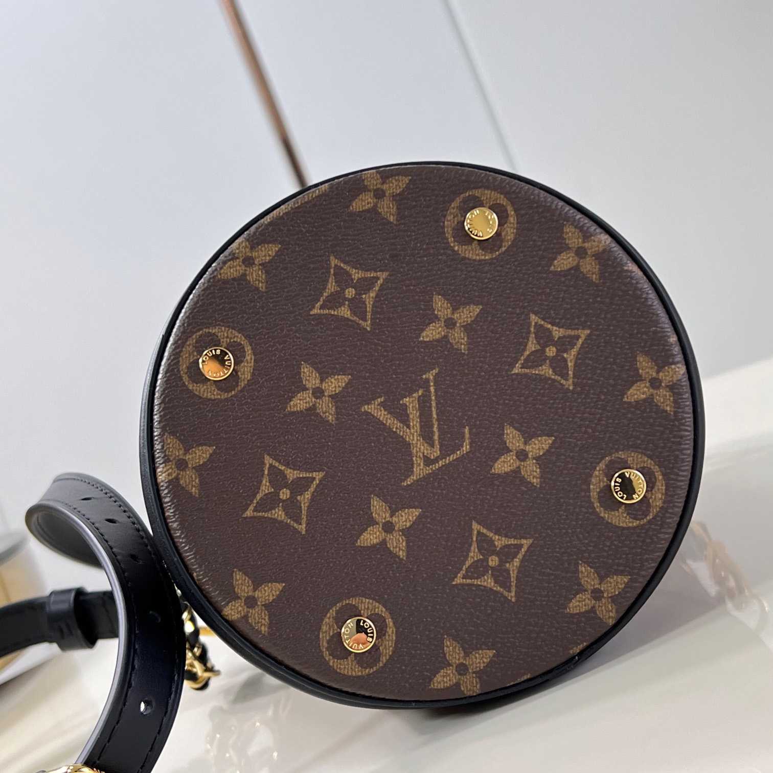 Louis Vuitton Canoé   M83480 - EUR FASHION