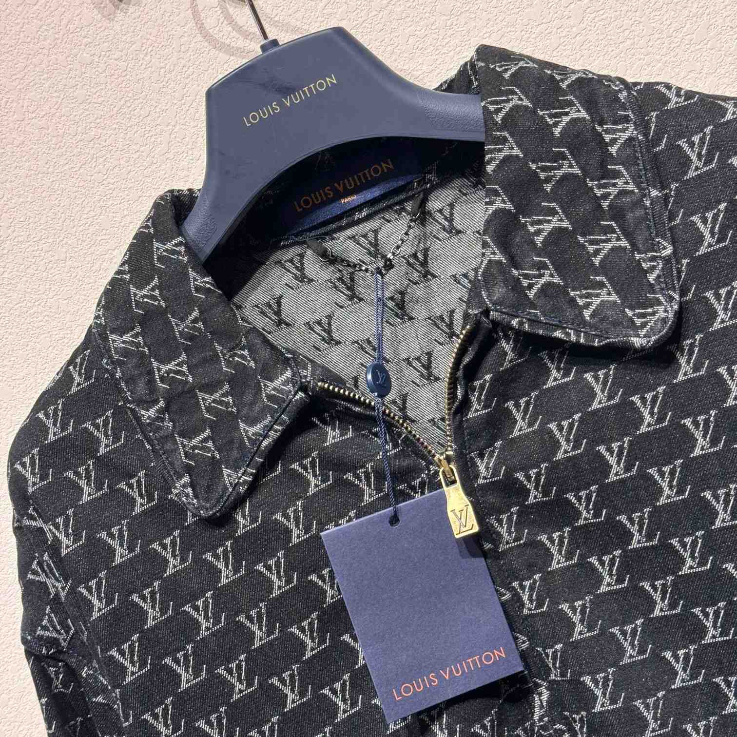 Louis Vuitton Logo Zip Jacket - EUR FASHION