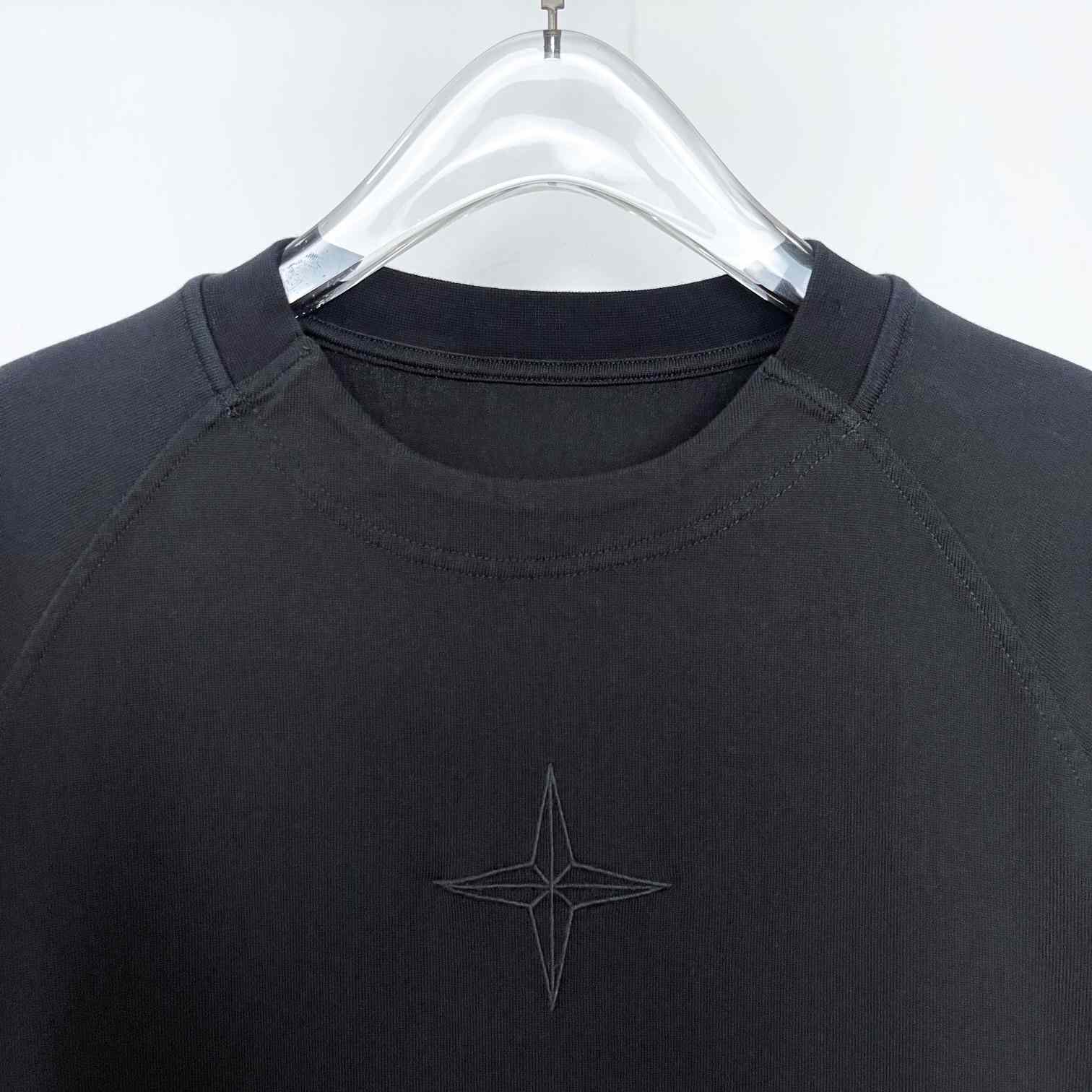 Stone Island Logo T-shirt - EUR FASHION