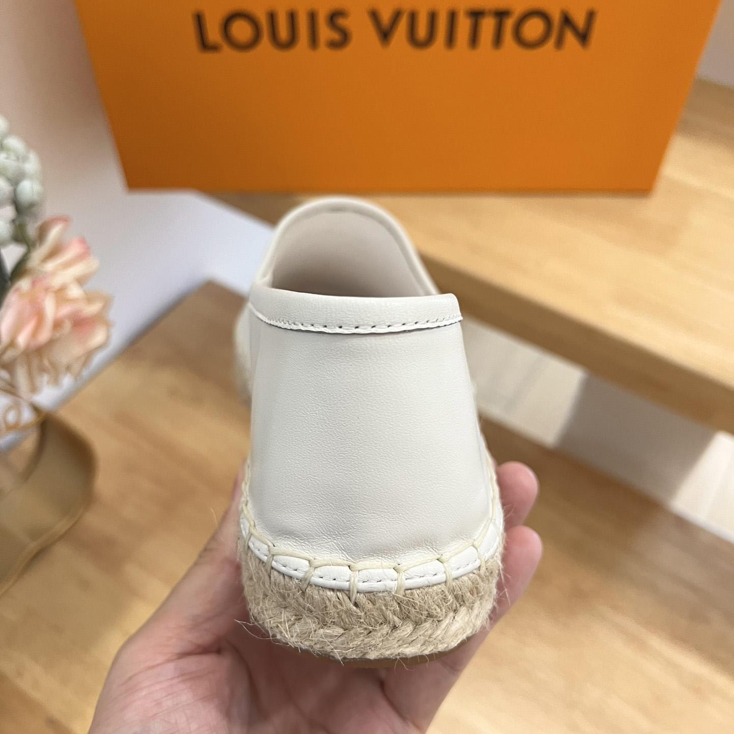 Louis Vuitton Starboard Flat Espadrille      1ABVLU - EUR FASHION