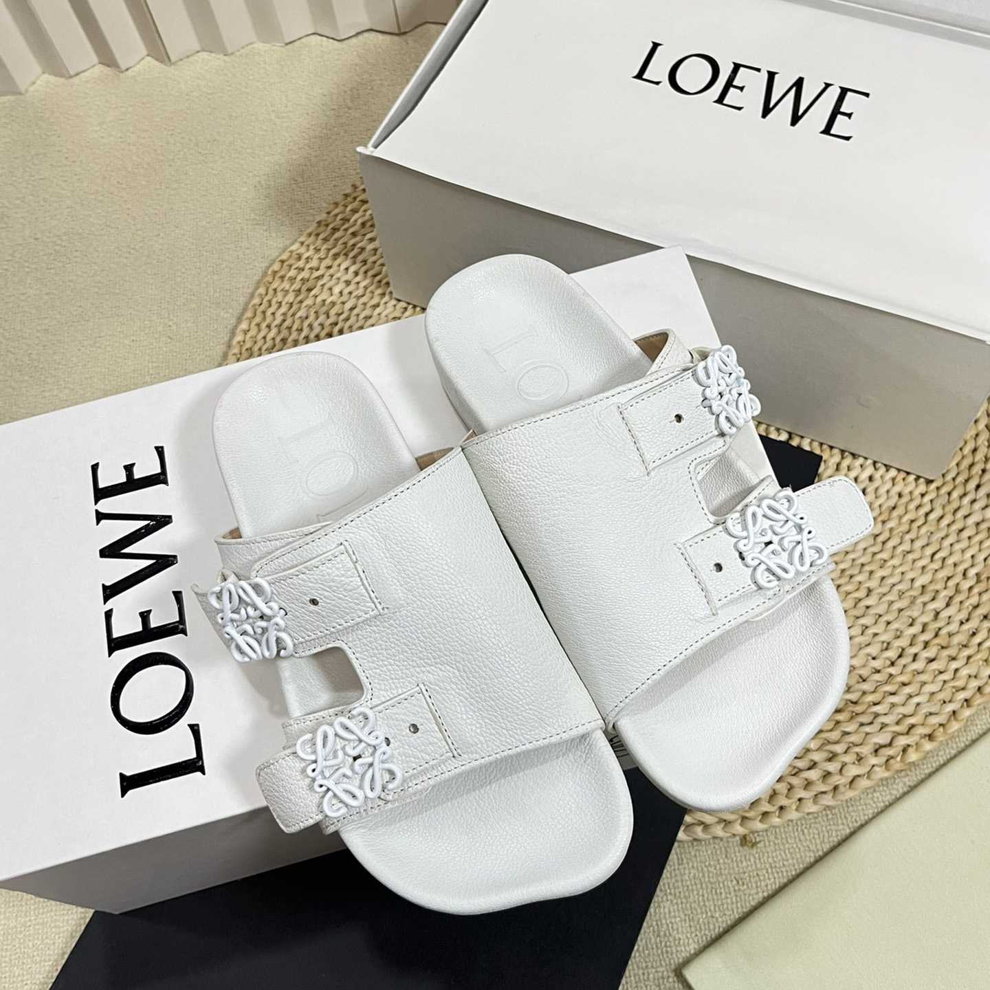 Loewe Ease slide In Goatskin - EUR FASHION