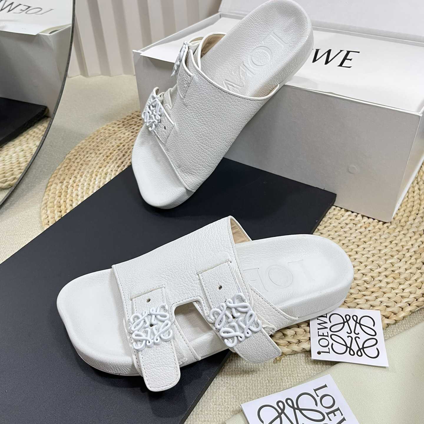 Loewe Ease slide In Goatskin - EUR FASHION