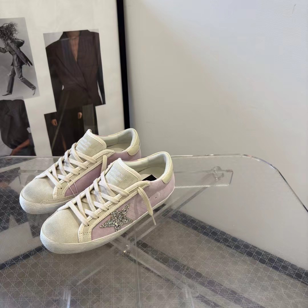 Golden Goose Sneakers - EUR FASHION