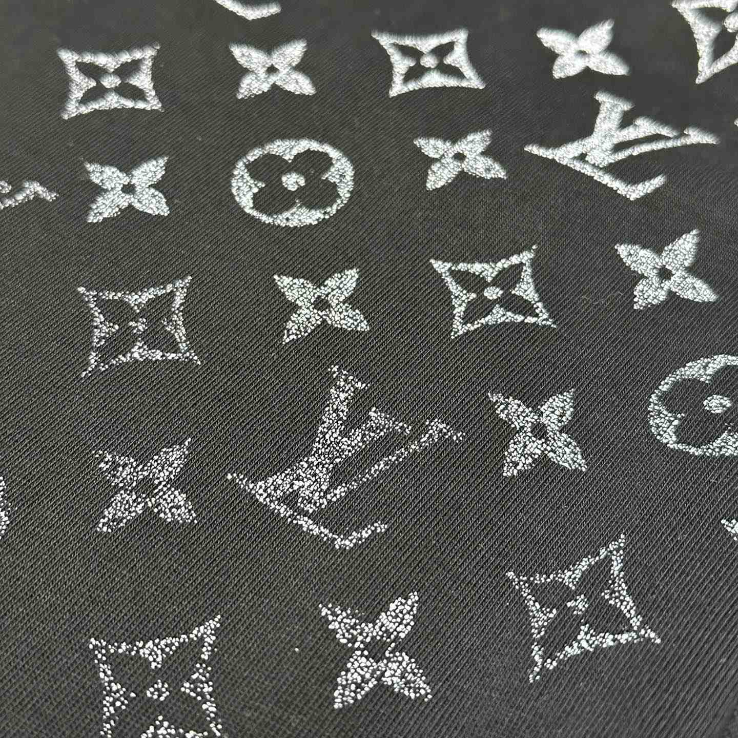 Louis Vuitton Monogram T-Shirt - EUR FASHION