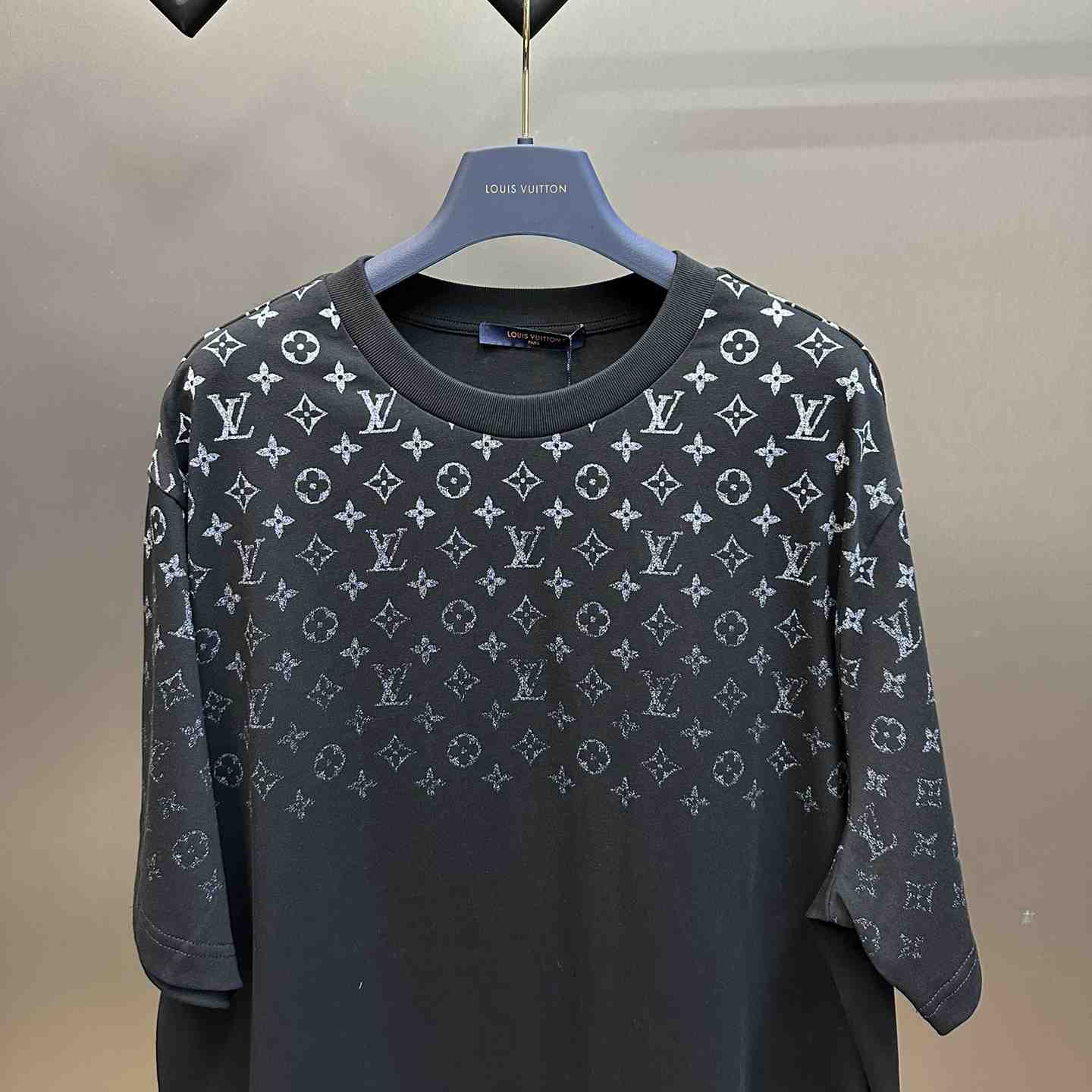 Louis Vuitton Monogram T-Shirt - EUR FASHION