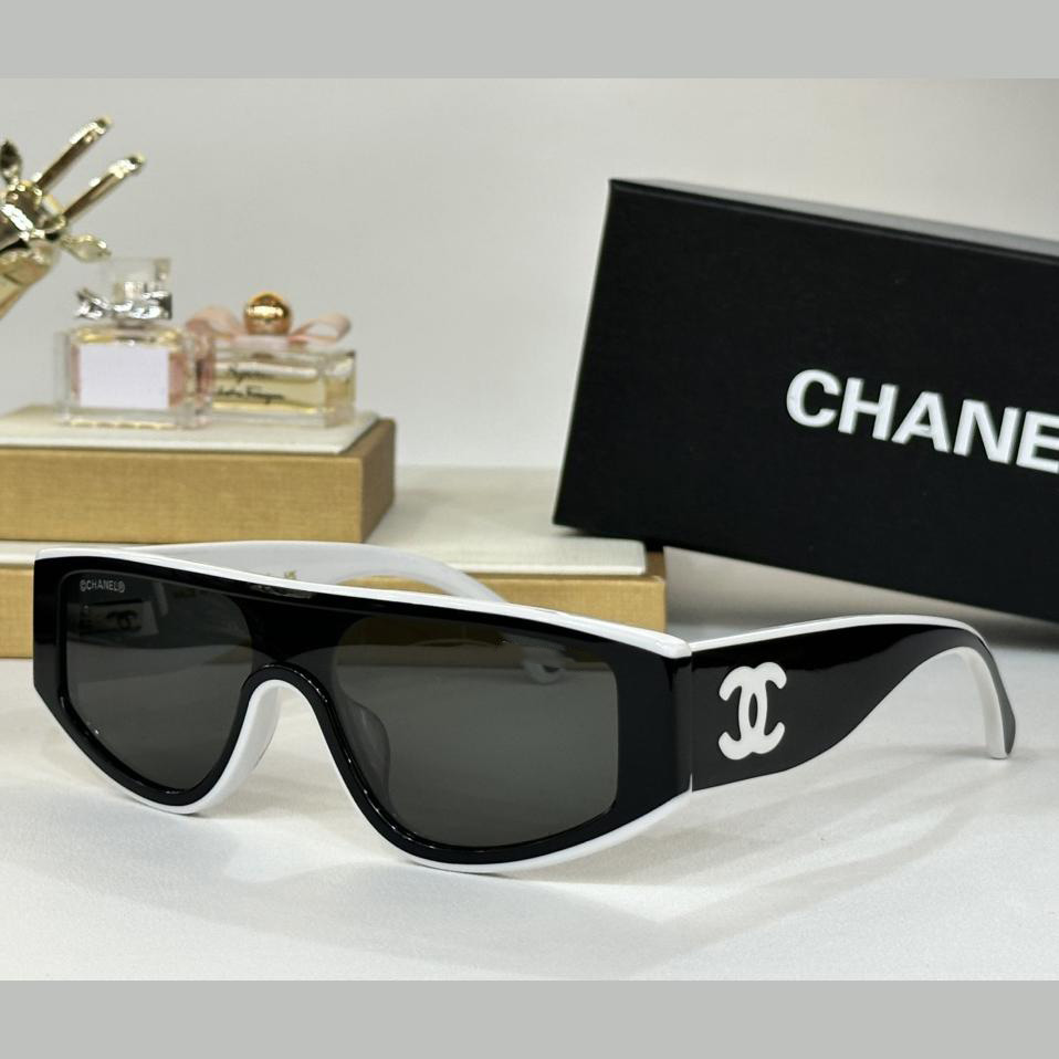  - EUR FASHION