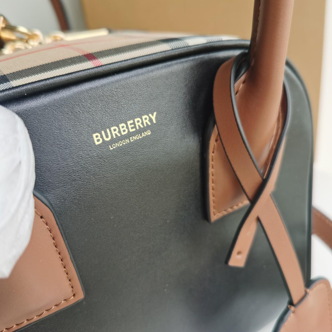 Burberry Cube Bag Leather With Vintage Check   W34 x H21 x D19cm - EUR FASHION