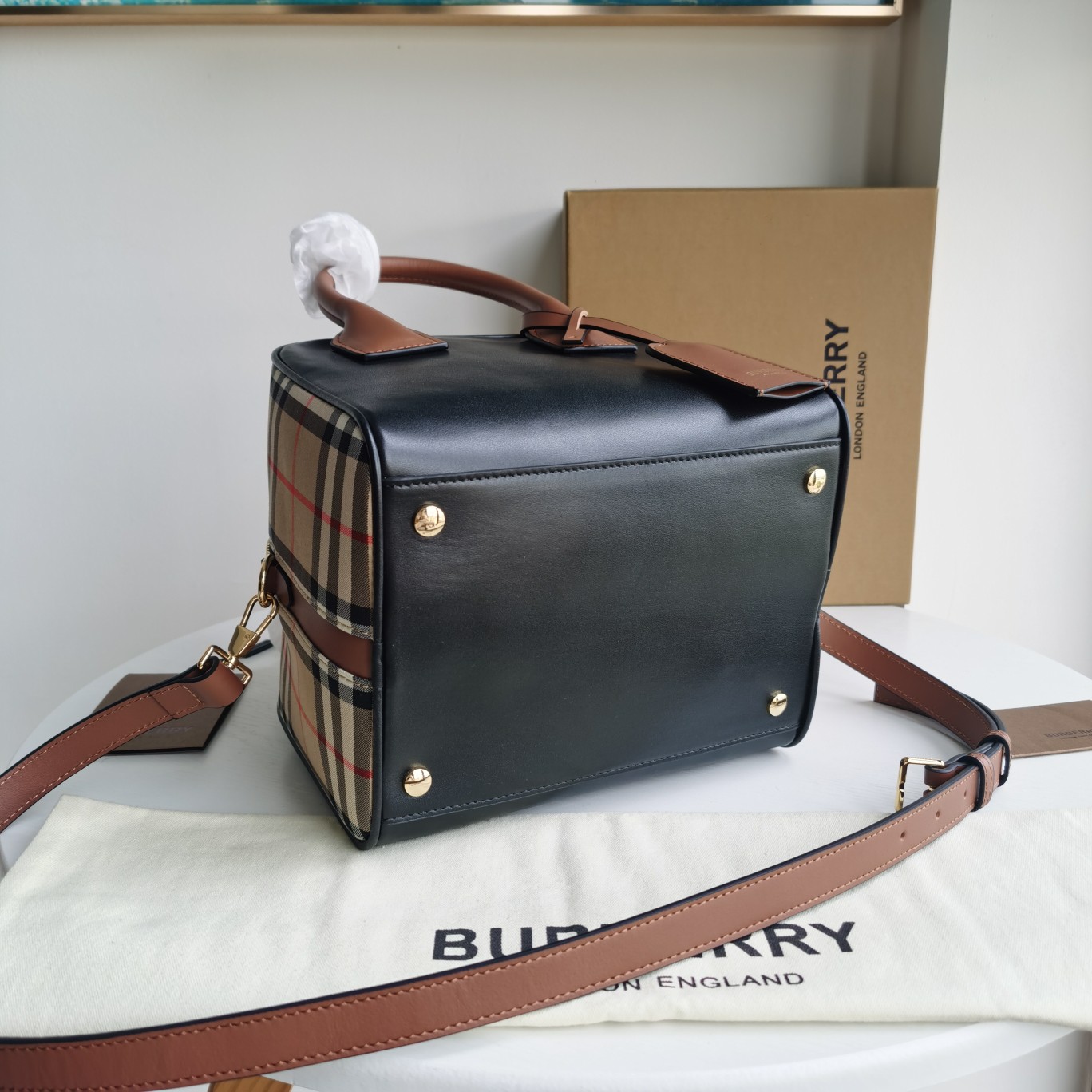 Burberry Cube Bag Leather With Vintage Check   W34 x H21 x D19cm - EUR FASHION