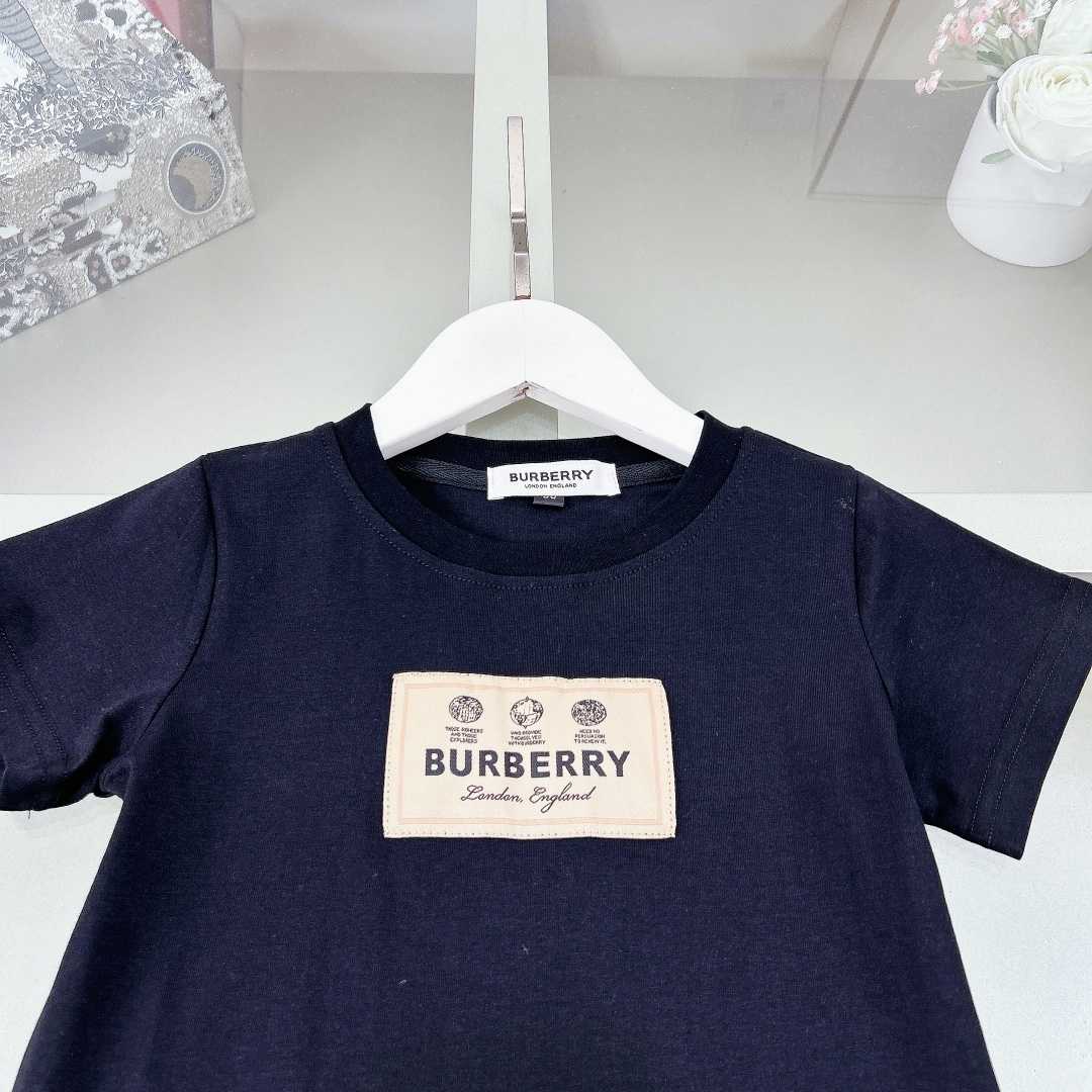 Burberry Kid's Tee & Skirt - EUR FASHION