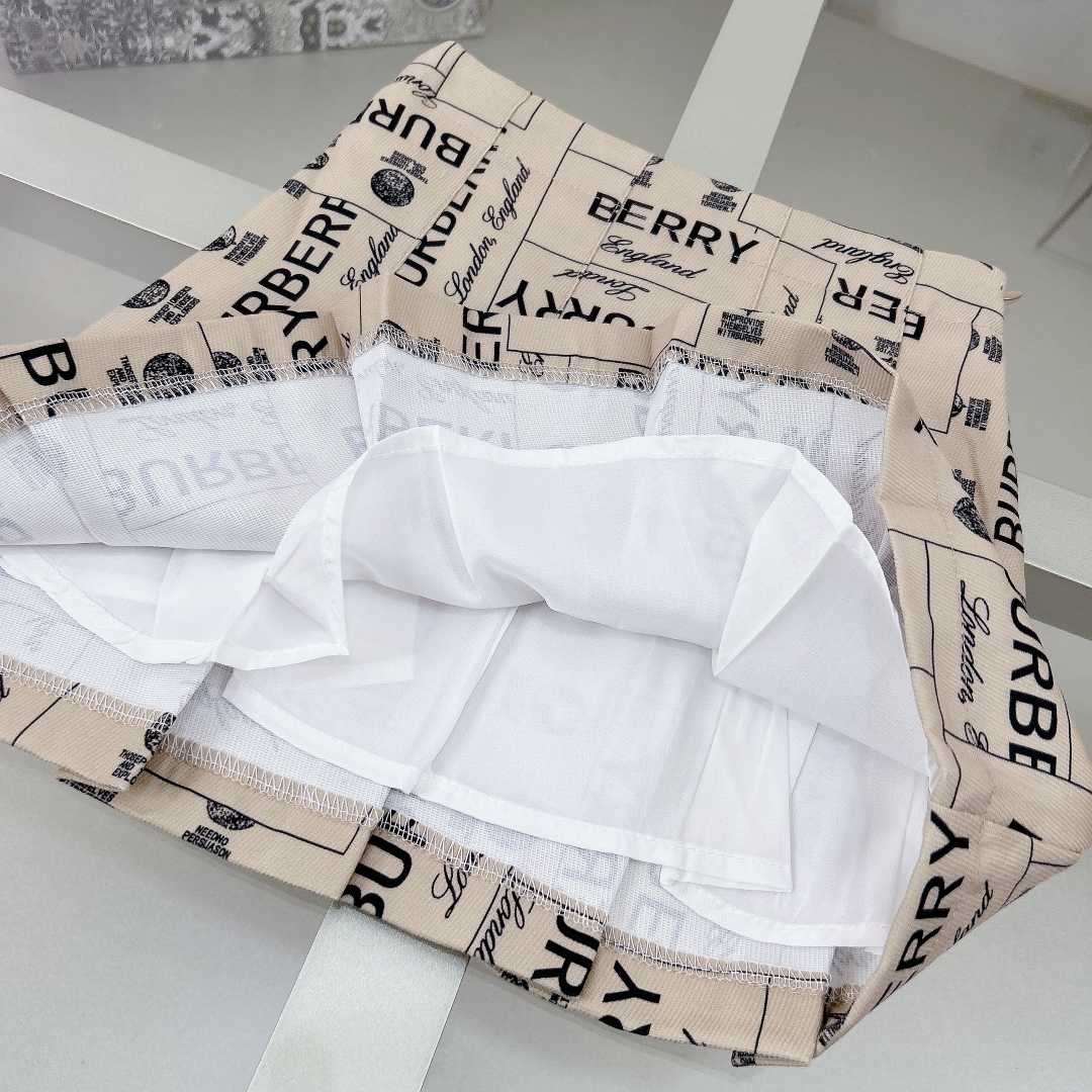 Burberry Kid's Tee & Skirt - EUR FASHION