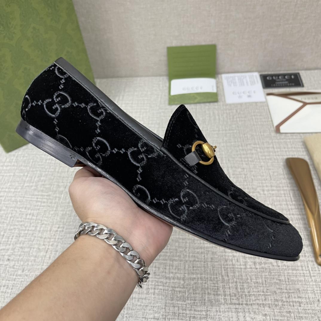 GUCCI Jordaan GG Velvet Loafer - EUR FASHION