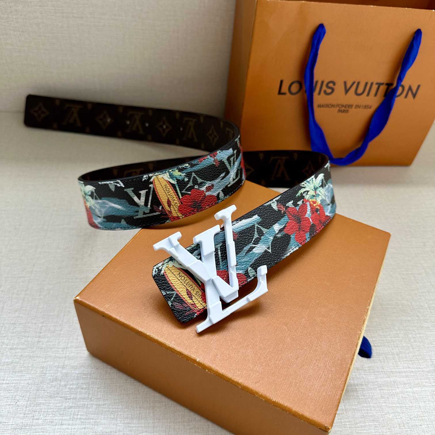 Louis Vuitton LV Tag 40mm Reversible Belt - EUR FASHION