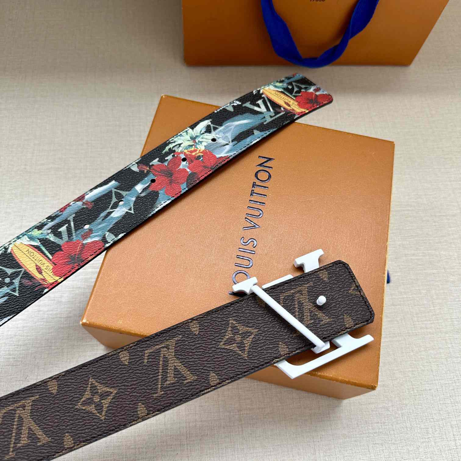 Louis Vuitton LV Tag 40mm Reversible Belt - EUR FASHION
