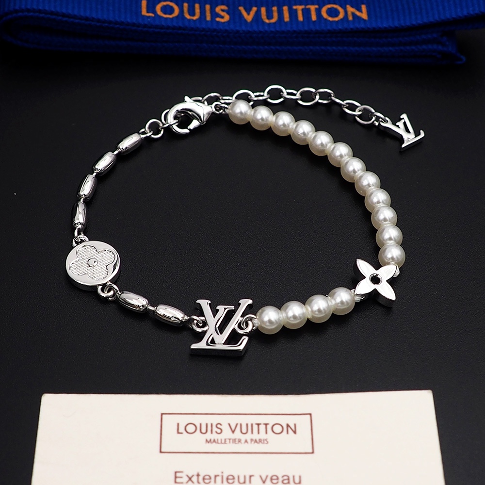 Louis Vuitton Pearls Fusion Bracelet   M1556A - EUR FASHION