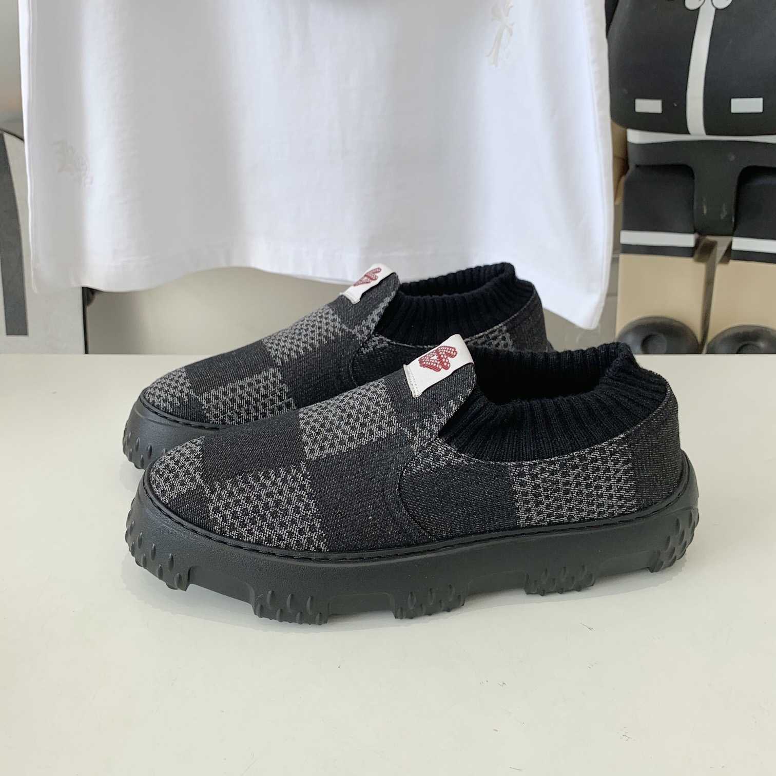 Louis Vuitton LV Space Lander Slip On   - EUR FASHION