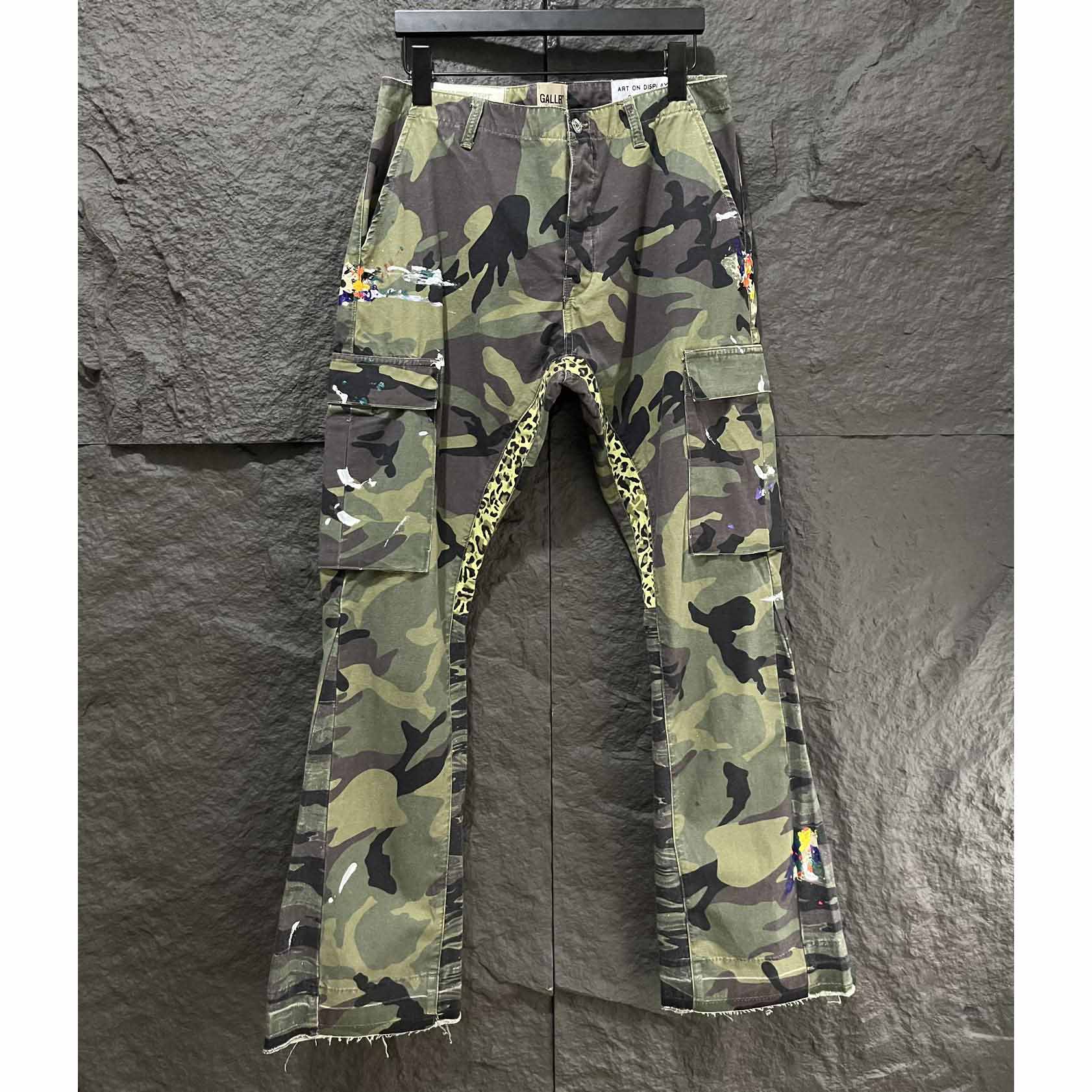 Gallery Dept. LA Camo Flare Pants - EUR FASHION